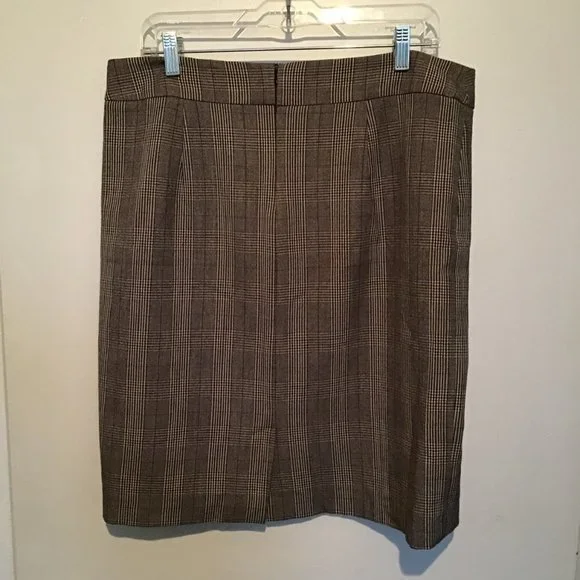 SOYA Concepts Brown Plaid Skirt - Picture 2 of 9
